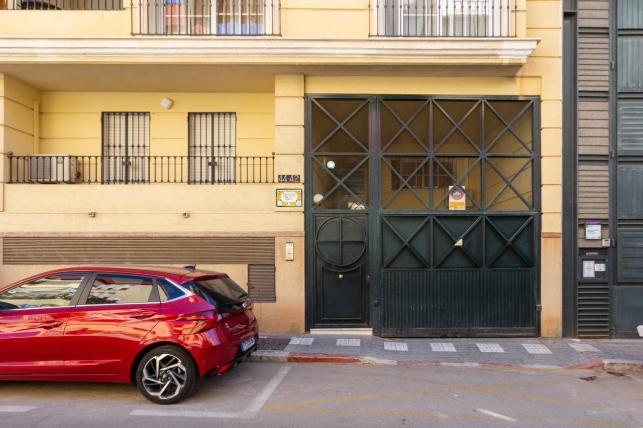 Apartamento La Victoria Apartment Малага Екстериор снимка